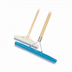 Grandi-Groomer carpet rake...